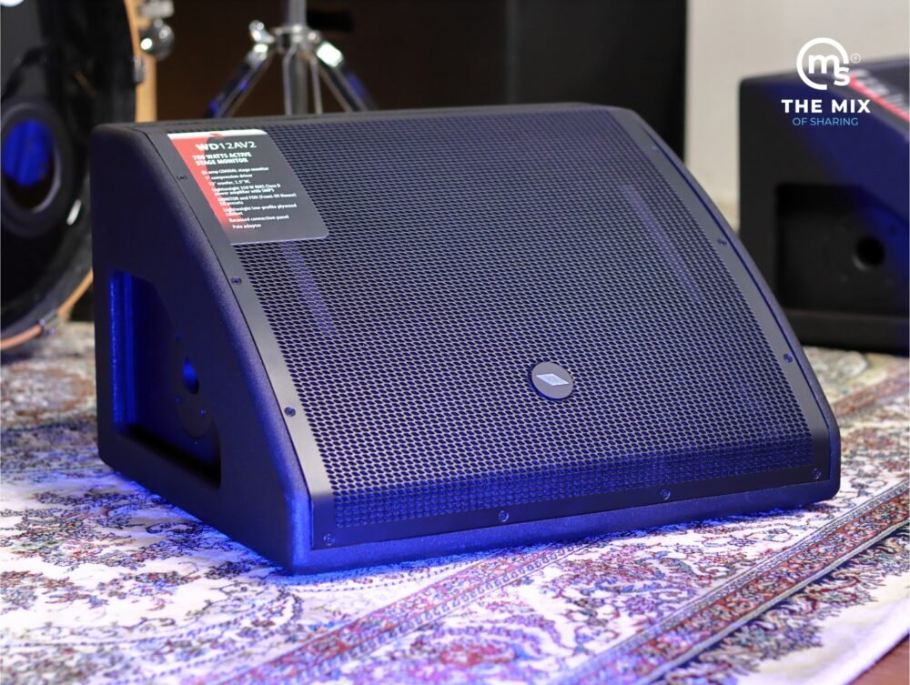 Alternative view of Proel WD12AV2 WEDGE Series Active 2-Way Coaxial 12" Stage Monitor