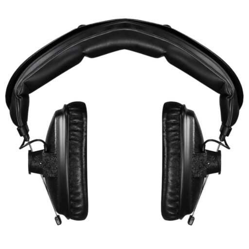 Alternative view of beyerdynamic DT 100 / 16-ohm Mobile Device headphones applications (closed)