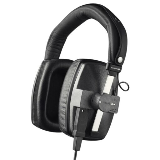 beyerdynamic DT 150 Monitor headphones for noisy studio environments (closed)