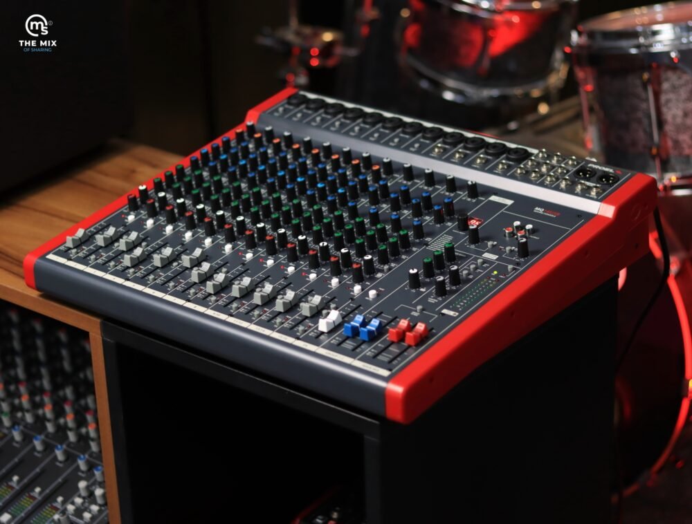 Alternative view of PROEL MQ16USB Compact 16-channel compact mixer with FX and USB