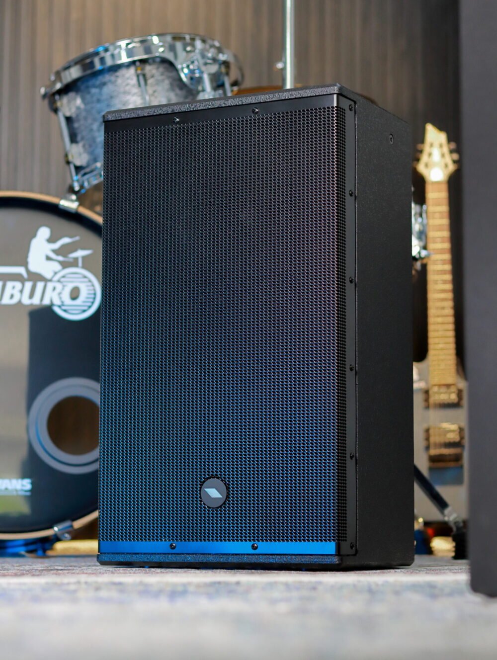 Alternative view of PROEL LTX12A 12" 2-way installation active speaker