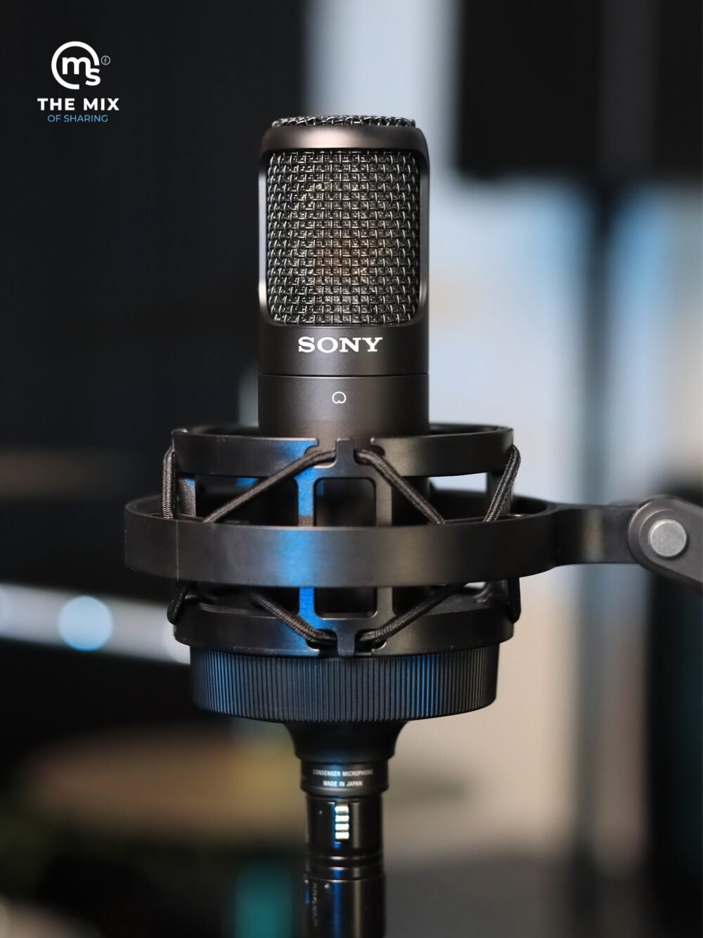 Alternative view of Sony C-80 Uni-directional Studio Condenser Microphone