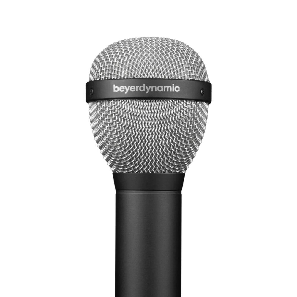 Alternative view of beyerdynamic M 88 Dynamic Microphone (hypercardioid)