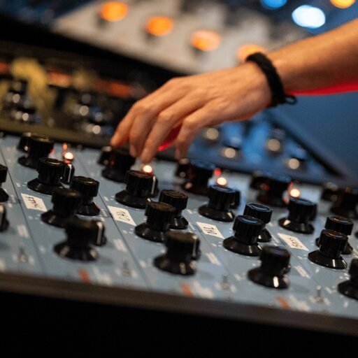 Alternative view of Warm Audio EQP-WA Program Tube Equalizer