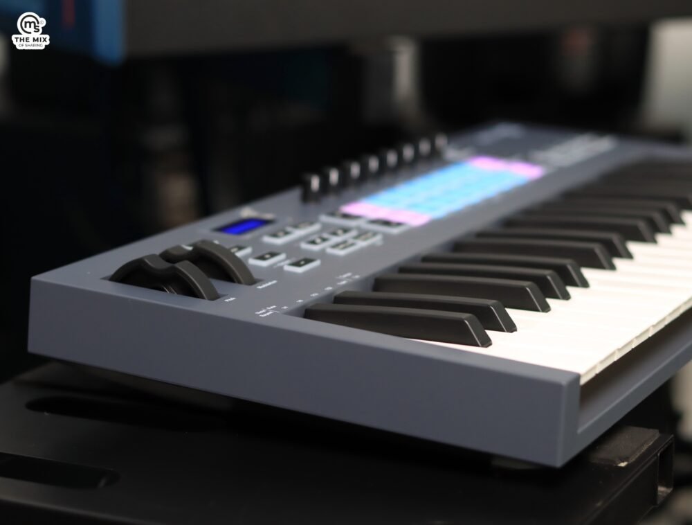 Novation FLkey 37 Keyboard Controller for FL Studio - Image 8