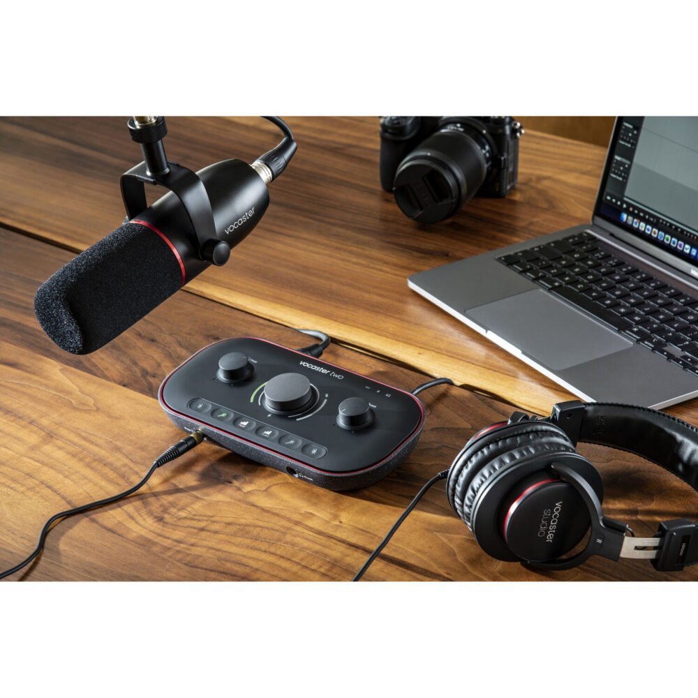 Focusrite Vocaster Two Studio USB-C Podcasting Audio Interface Bundle - Image 10