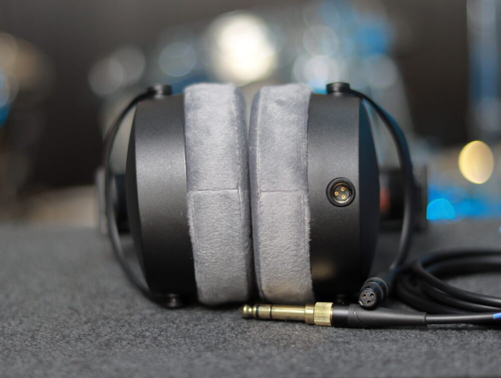 beyerdynamic DT 700 PRO X 48-ohm Studio headphones for recording & monitoring (closed) - Image 4