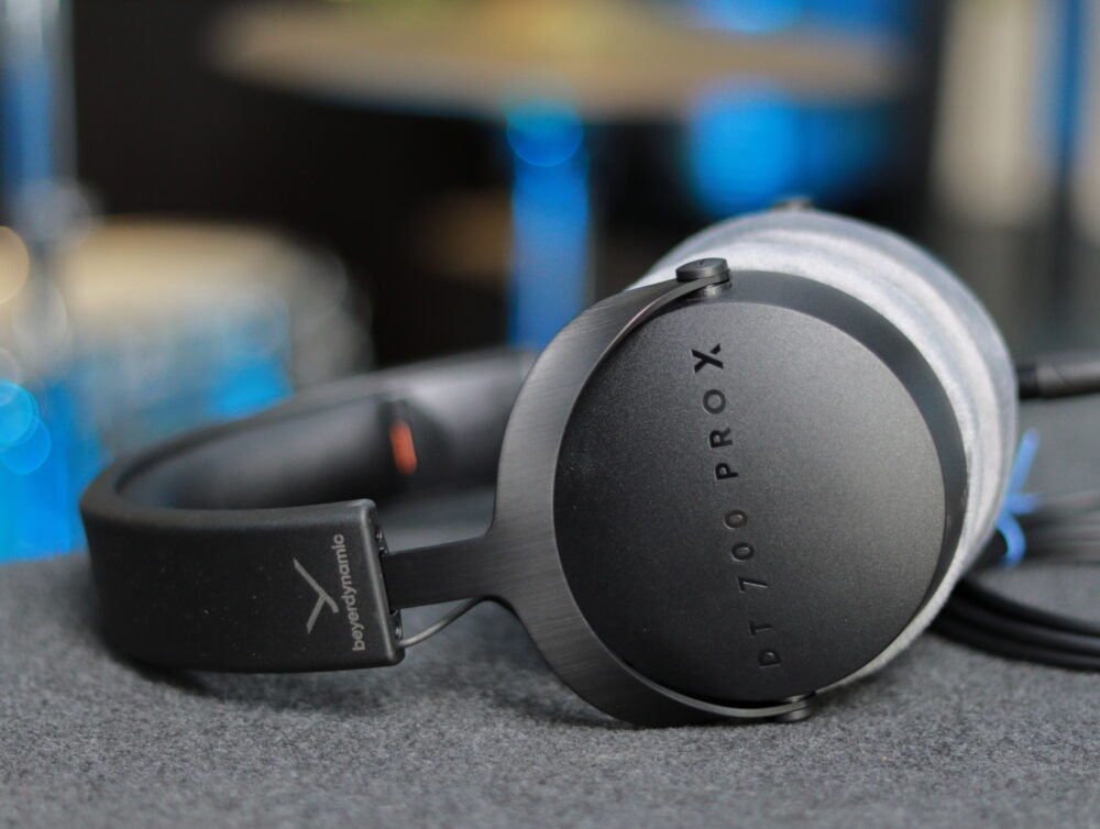 beyerdynamic DT 700 PRO X 48-ohm Studio headphones for recording & monitoring (closed) - Image 5