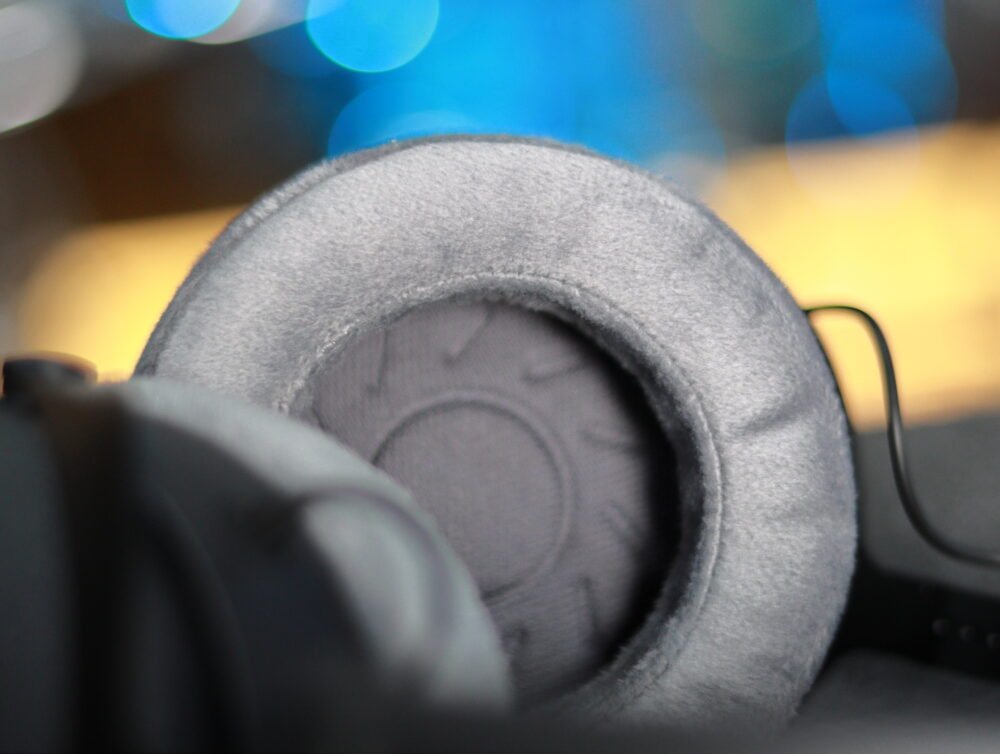 beyerdynamic DT 700 PRO X 48-ohm Studio headphones for recording & monitoring (closed) - Image 7
