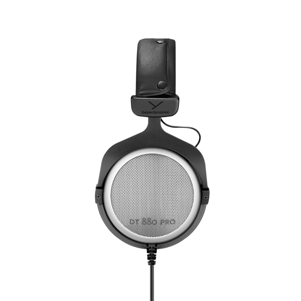 Alternative view of beyerdynamic DT 880 PRO 250-ohm Studio headphones for mixing and mastering (semi-open)