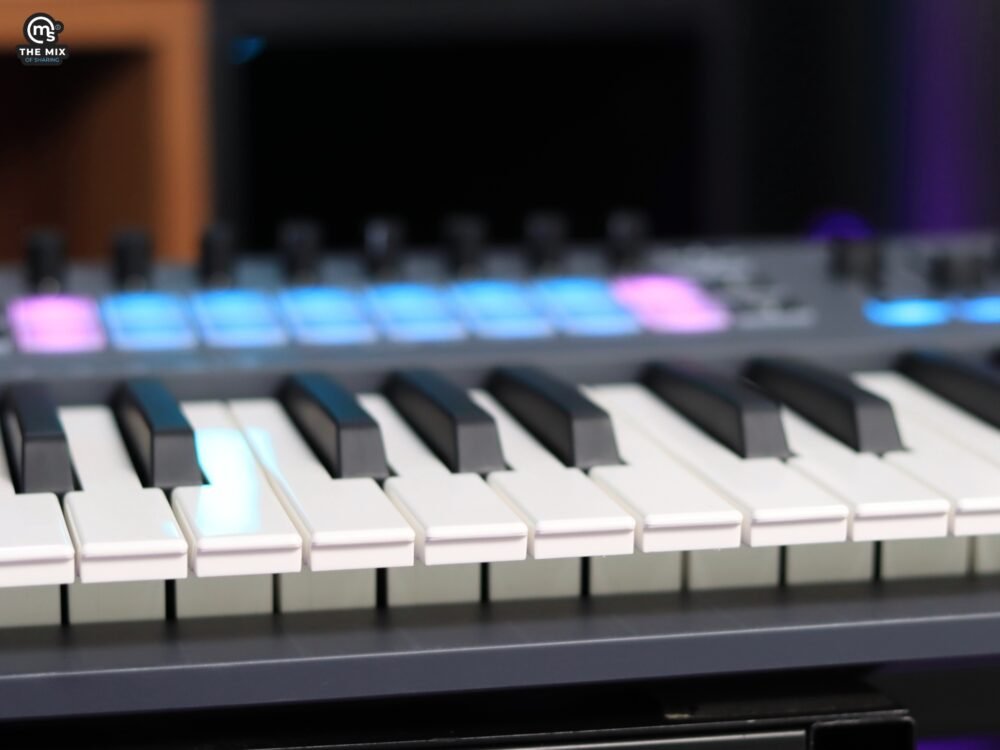 Novation FLkey 61 Keyboard Controller for FL Studio - Image 7