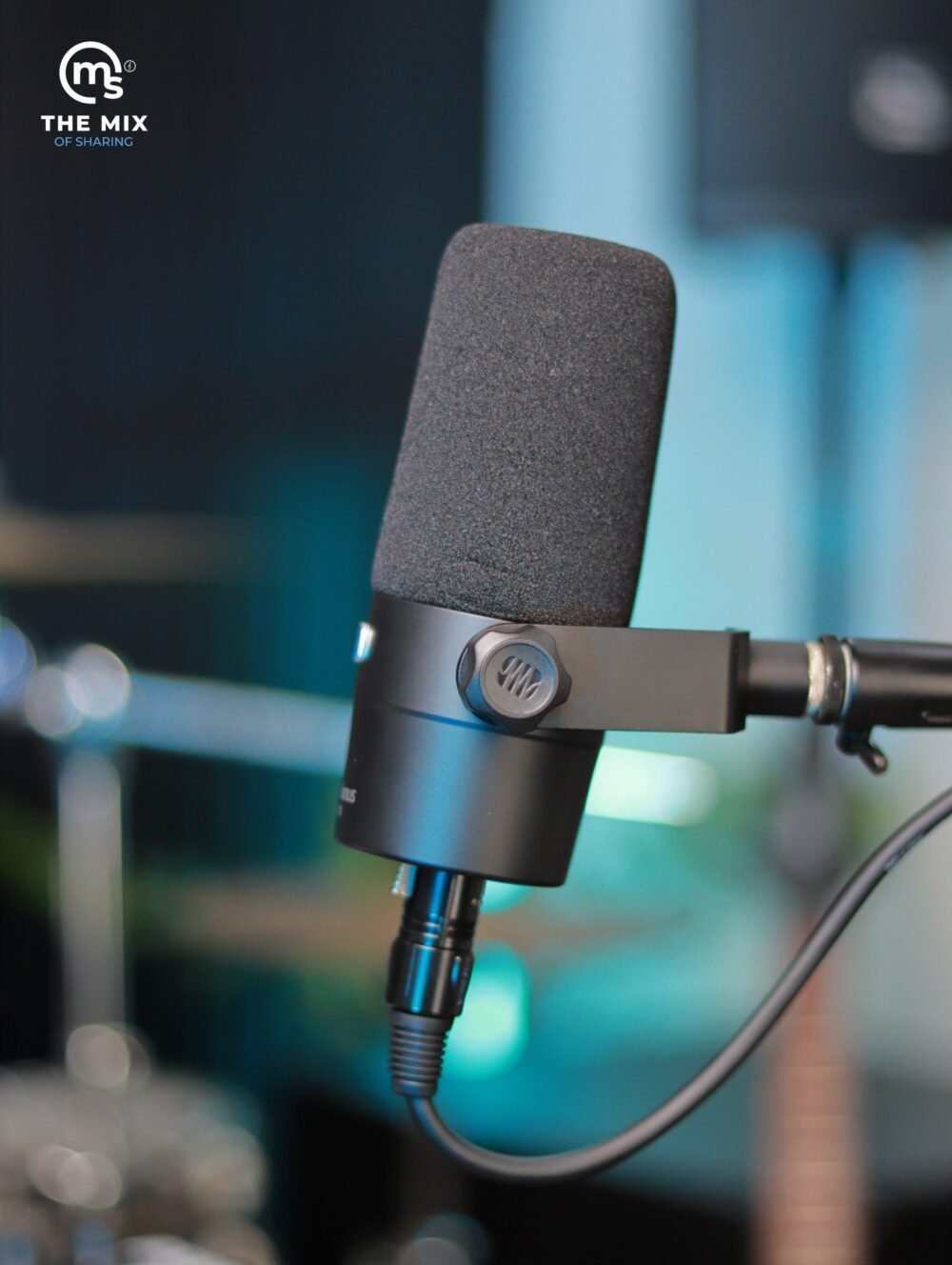 PreSonus PD-70 Broadcast Dynamic Microphone - Image 4