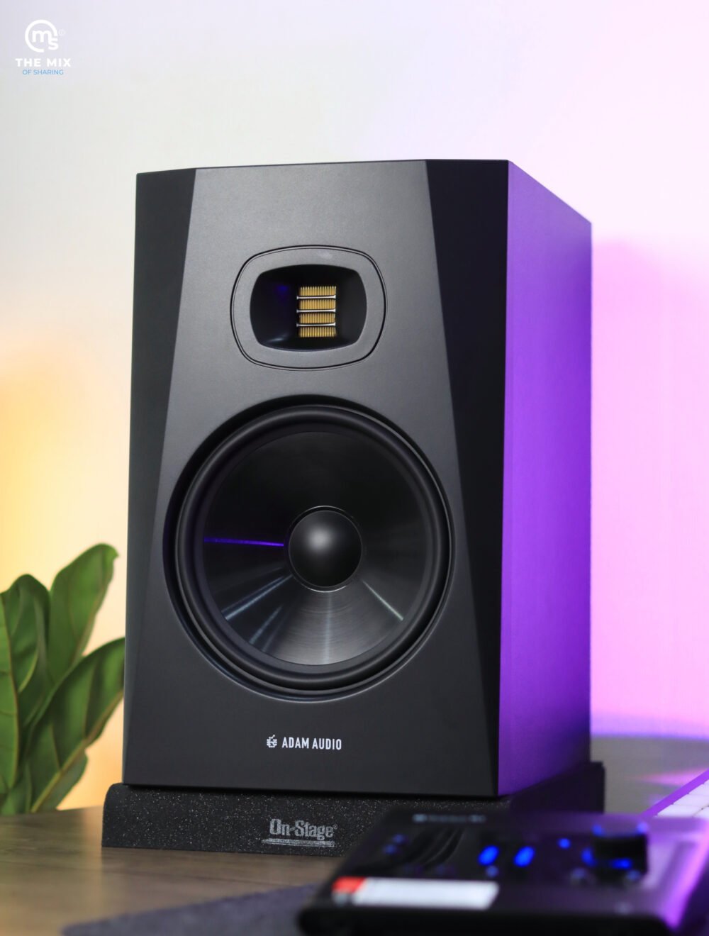 Alternative view of ADAM Audio T8V 8-inch Powered Studio Monitor - Pair