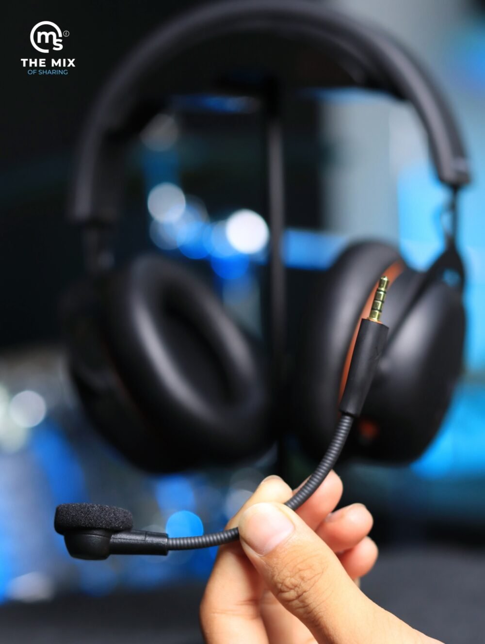 beyerdynamic MMX 150 black USB gaming headset (closed) - Image 9