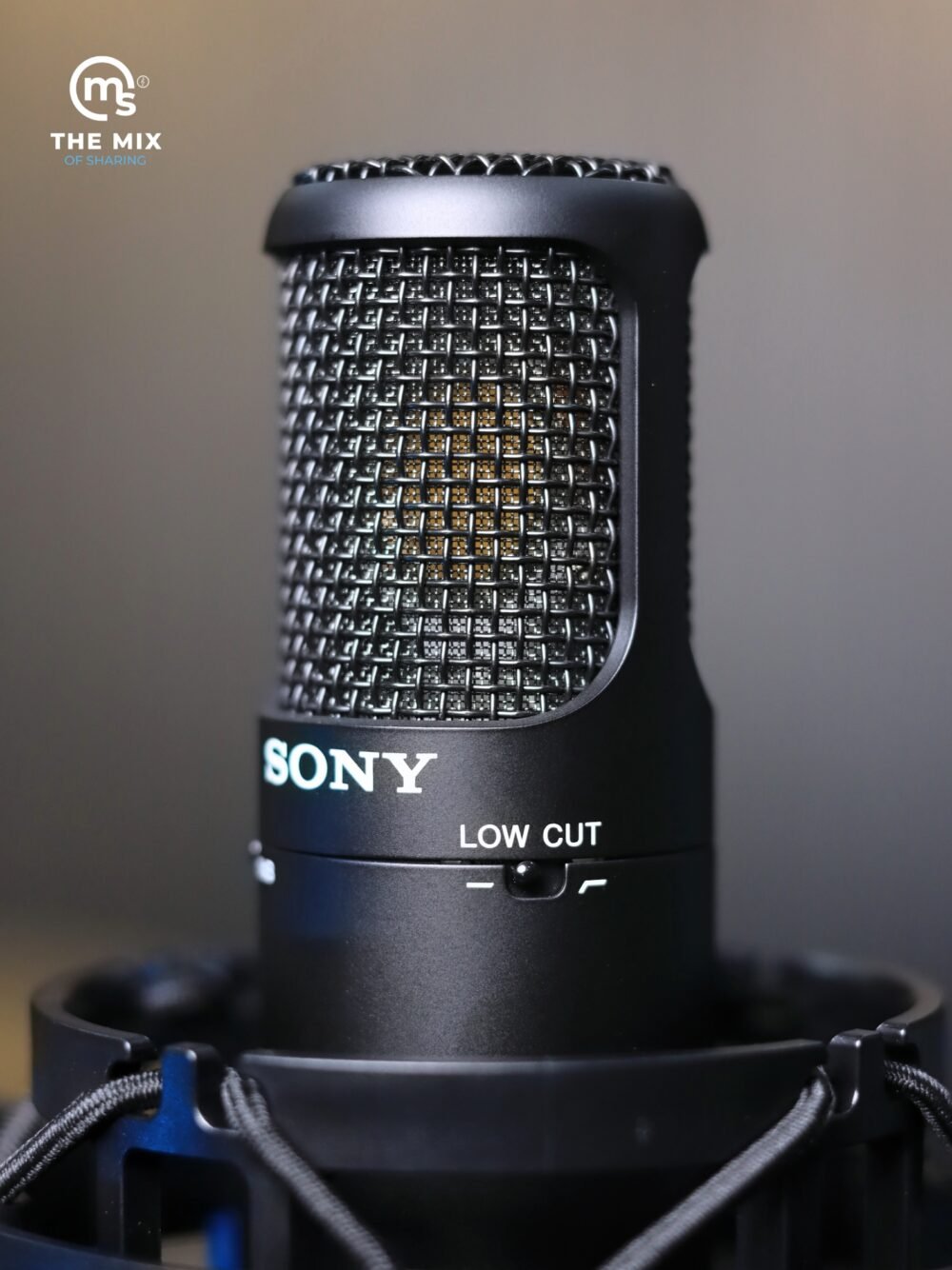 Sony C-80 Uni-directional Studio Condenser Microphone - Image 8