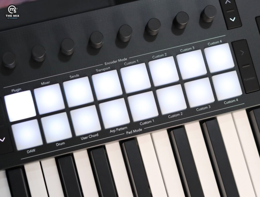 Novation Launchkey 49 MK4 49-key Keyboard Controller - Image 13