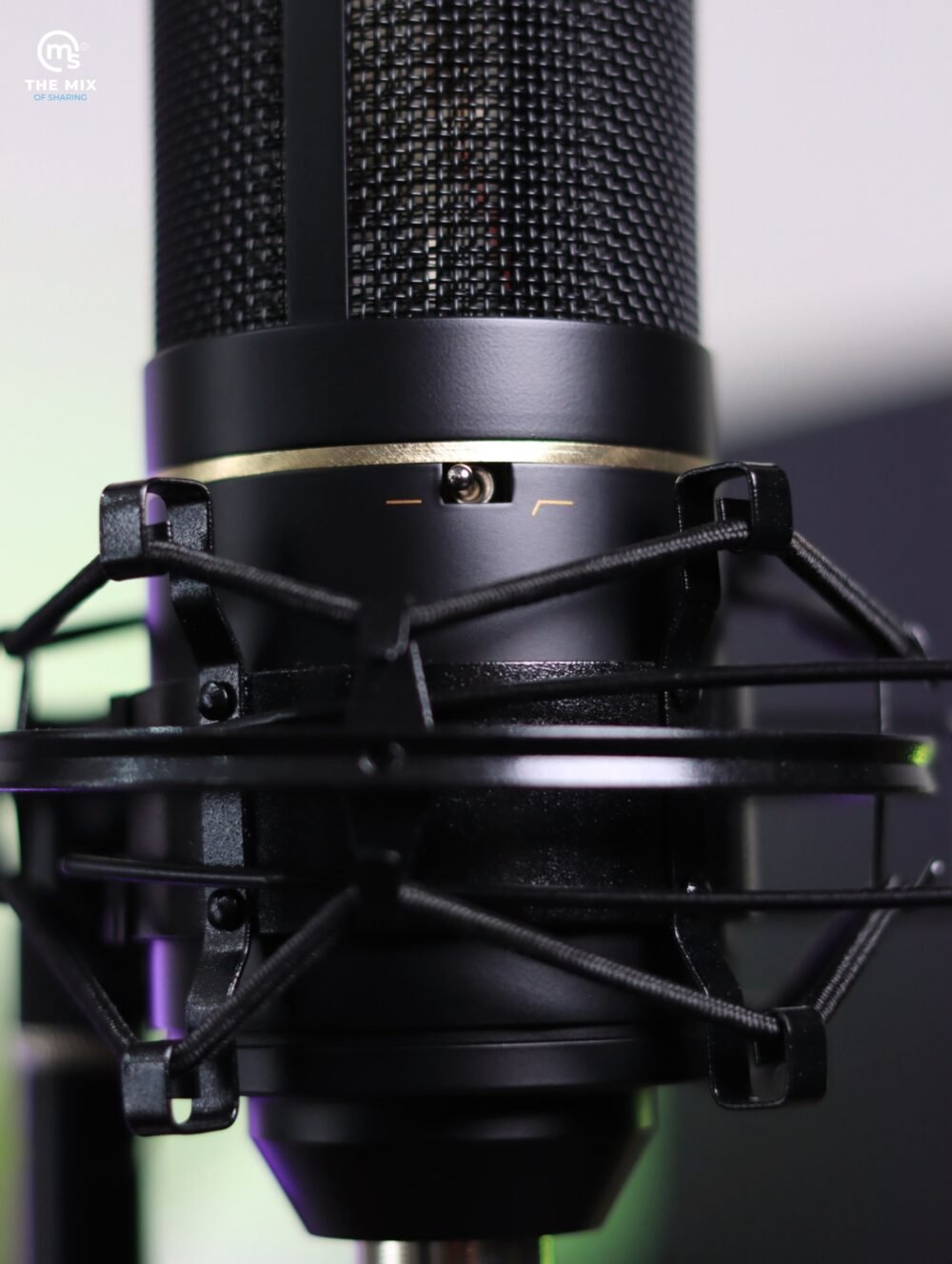 MXL 770 Condenser Microhone with Pad and HPF - Image 6