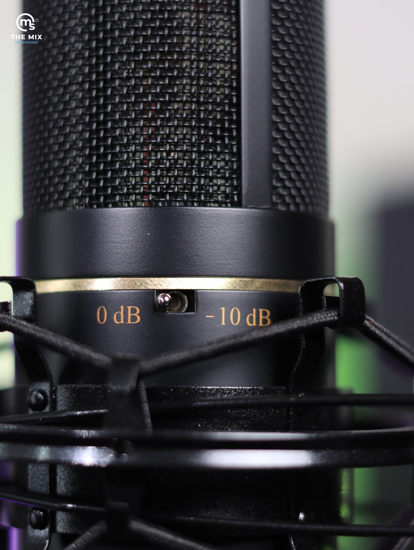 MXL 770 Condenser Microhone with Pad and HPF - Image 7