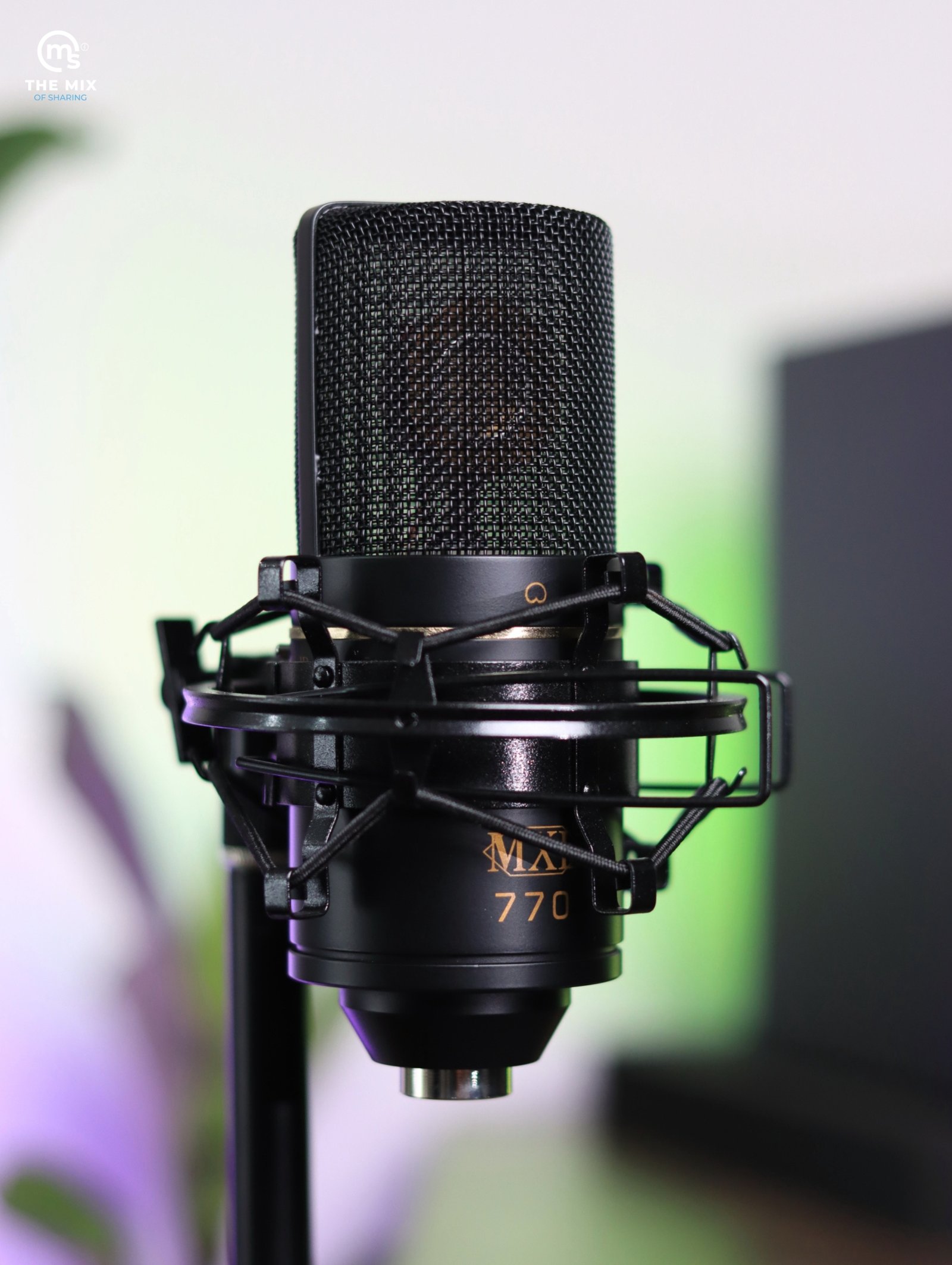 MXL 770 Condenser Microhone with Pad and HPF - Image 4
