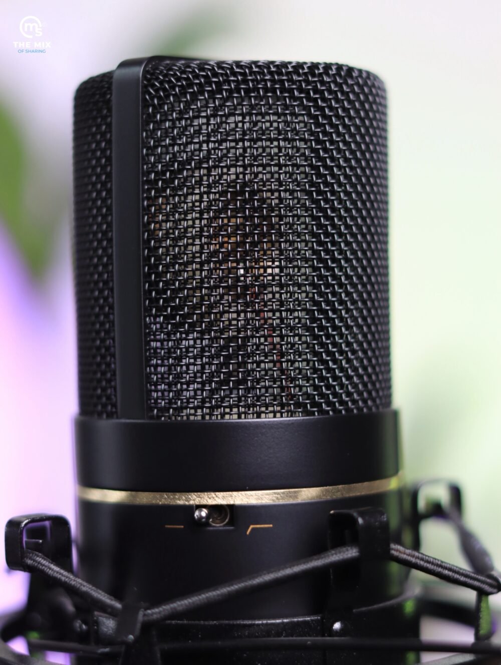 MXL 770 Condenser Microhone with Pad and HPF - Image 8