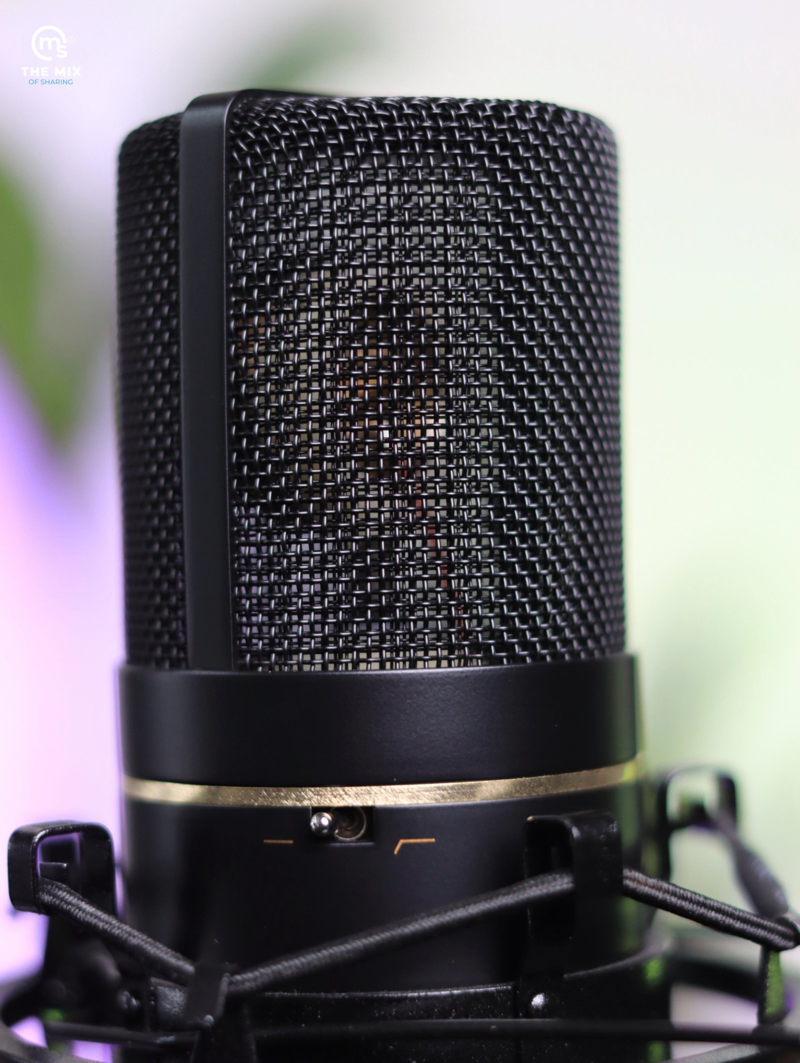 MXL 770 Condenser Microhone with Pad and HPF - Image 8