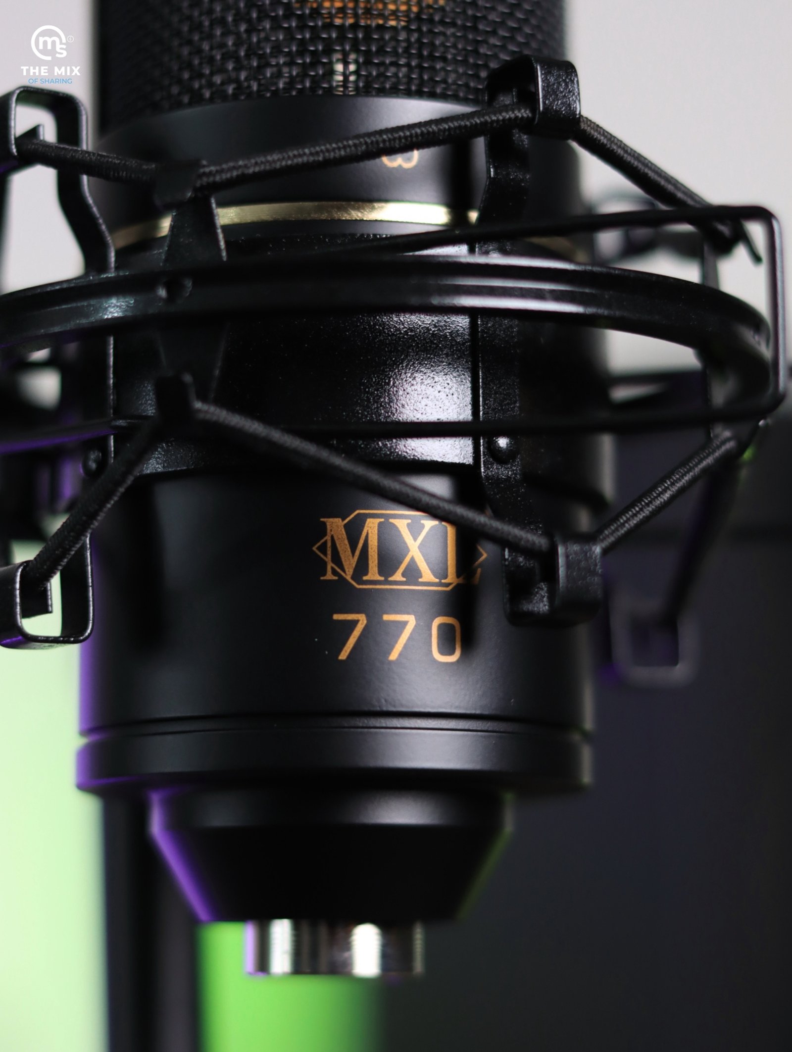 MXL 770 Condenser Microhone with Pad and HPF - Image 9
