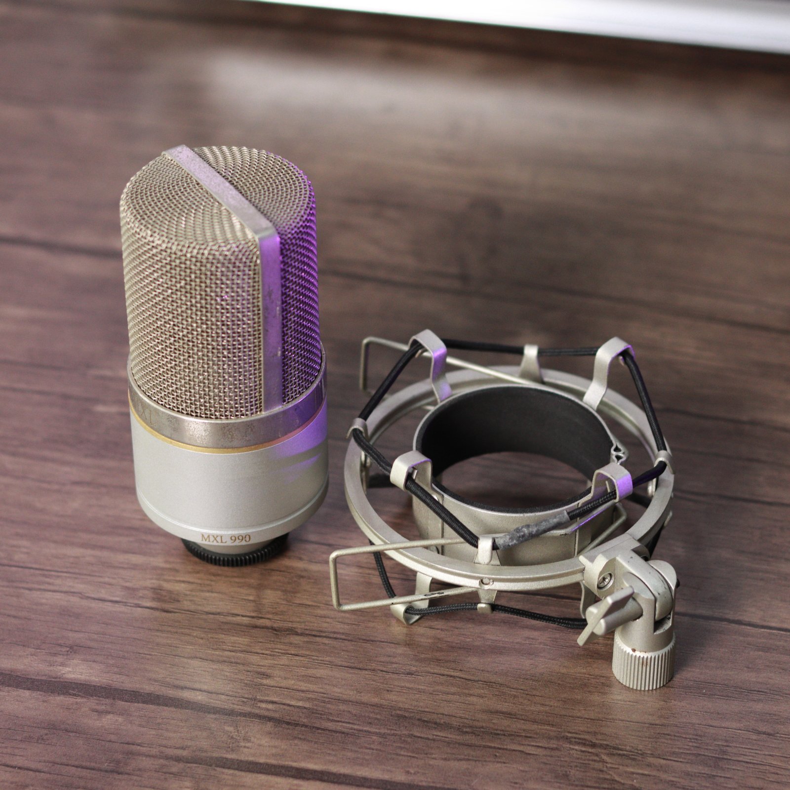 MXL 990 Condenser Microphone – (Used, Fair Condition) - Image 3
