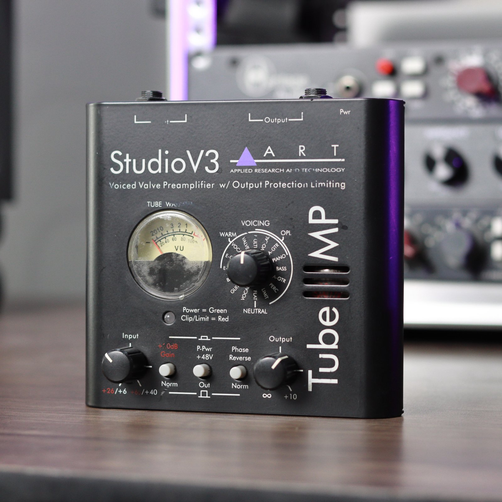 Alternative view of ART Pro Audio StudioV3 Tube Preamp –  (Used, Good Condition)